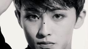 小卡册最新爆料,明星幕后故事大曝光！